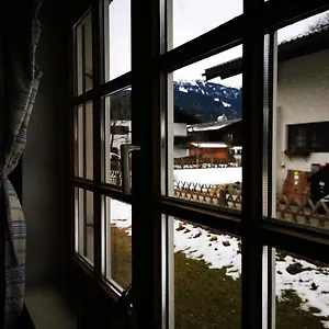 Mountain Hideaway Homestay